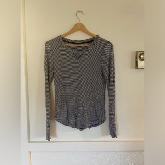 Cozy shirt from the Gap - Picture 1 of 2